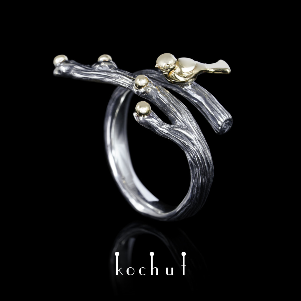 Ring «Birdy». Silver, oxidized, yellow gold