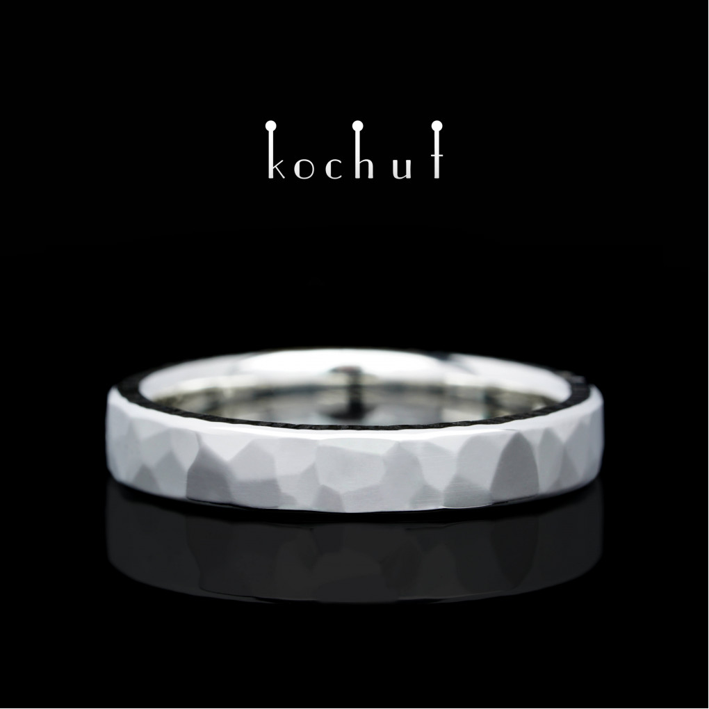 Wedding ring Light: narrow. Silver 