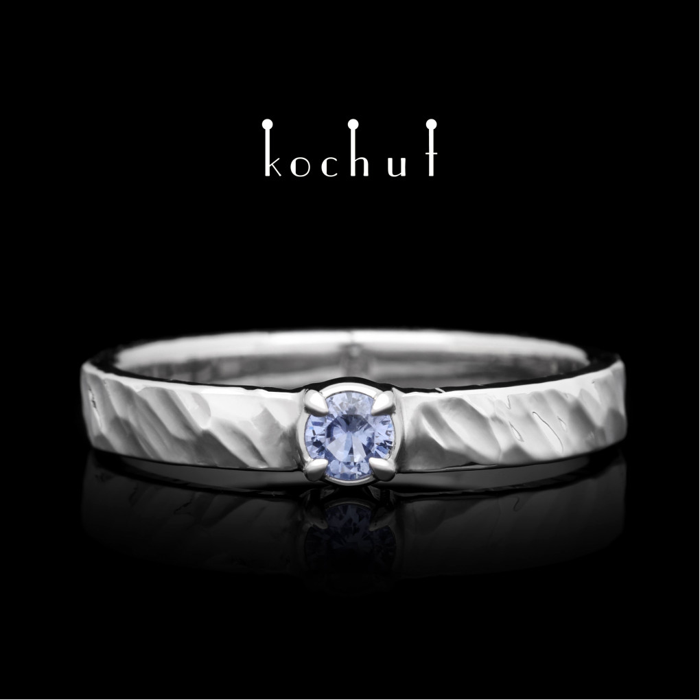 Engagement ring «Rainbow kaleidoscope». White gold, cornflower sapphire, white rhodium